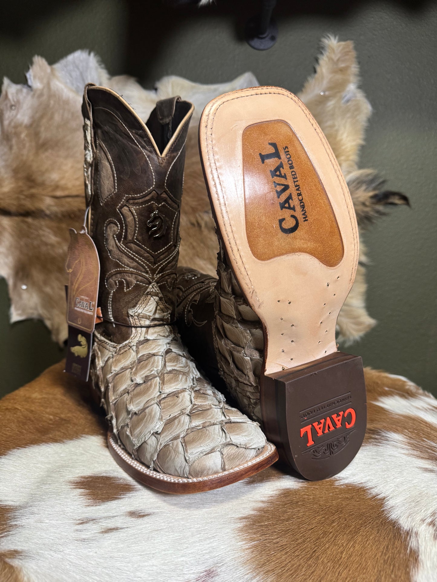 Onix-Cream Pirarucu Boots